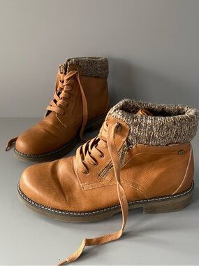 Muk Luks Garland Georgia Hiking Boot 9.5W Sweater Cuff Brown Outdoor Memory Foam